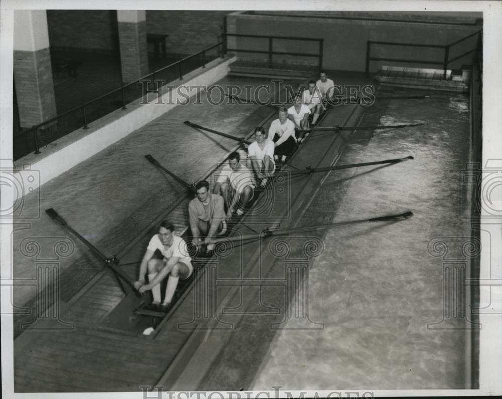 1934 Press Photo Yale University crew in first indoor workout at New Haven - Historic Images