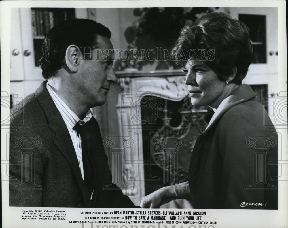 1968 Press Photo How To Save A Marraige &amp; Ruin Your Life Dean martin - Historic Images