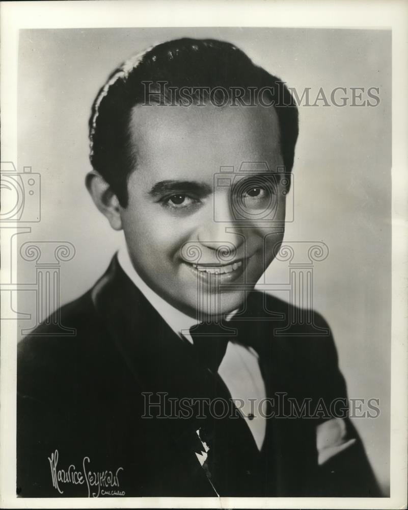 1946 Press Photo Jan Savitt conducts Meet Me at Parky&#39;s musical - Historic Images