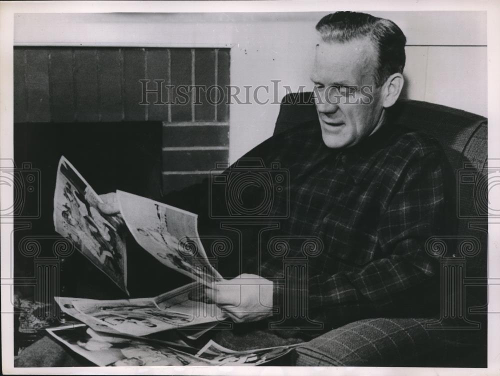 1952 Press Photo Red Rolfe Detroit Tiger Manager convalesces at his home, - Historic Images