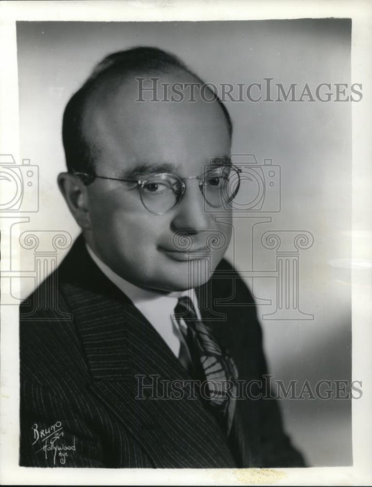 1942 Press Photo Harry Salter Musical Director Of Frank Ray Programs - Historic Images