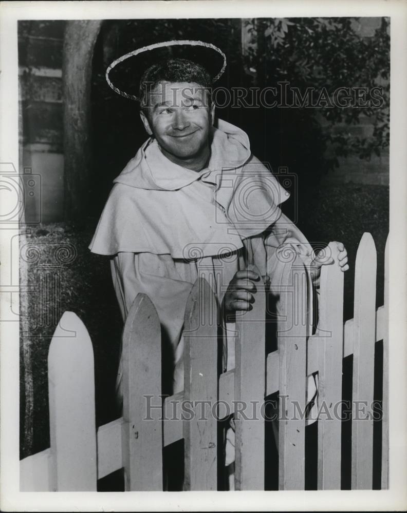 1956 Press Photo Red Huttons - Historic Images