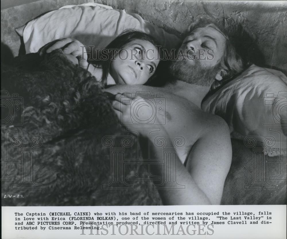 1971 Press Photo Michael Caine and Florinda Bolkan in The Last Valley - Historic Images