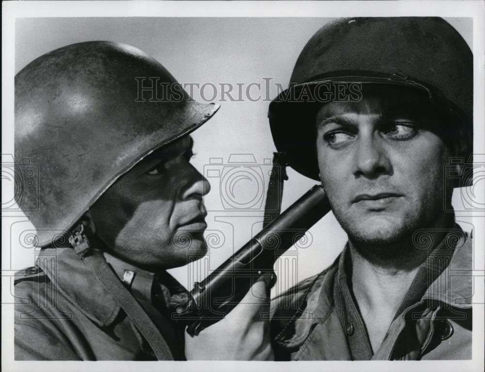 Press Photo Frank Sinatra in Kings Goo Forth - cvp71181 - Historic Images