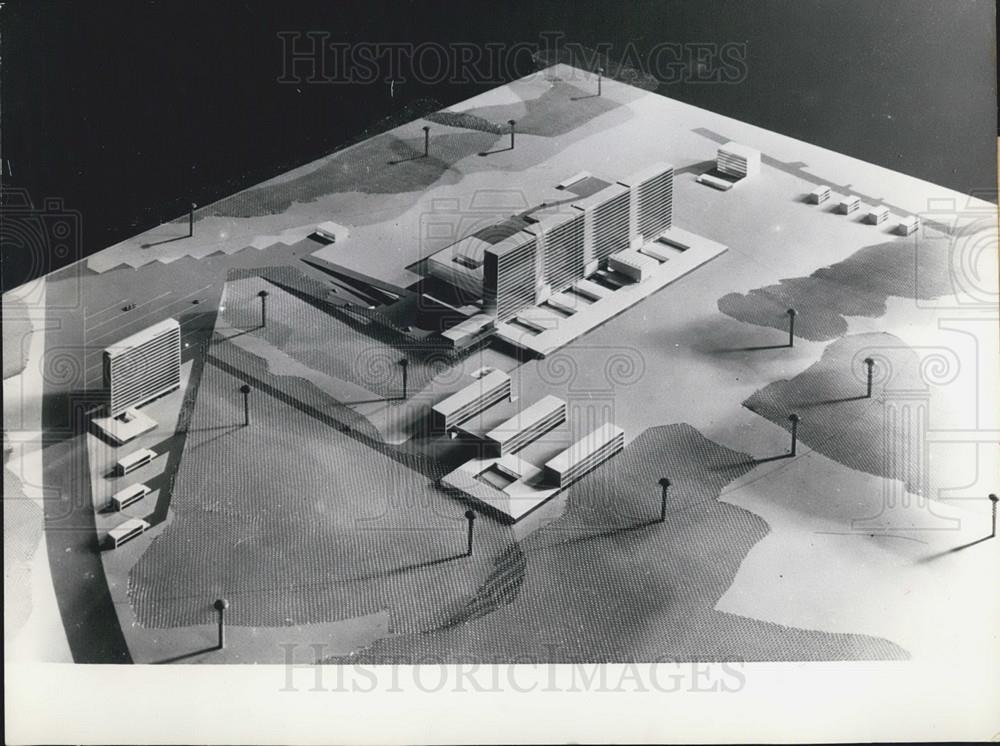 1958 Press Photo Model Of Biggest Hospital Of West Germany Shows Sections - Historic Images