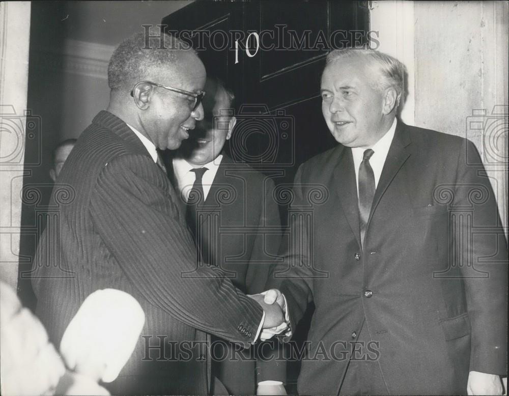 Press Photo President Banda and Mr. Harold Wilson - Historic Images