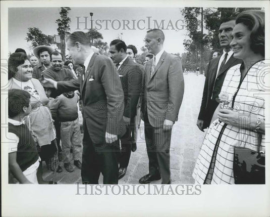 1969 Press Photo Rockefeller in Mexico - Historic Images