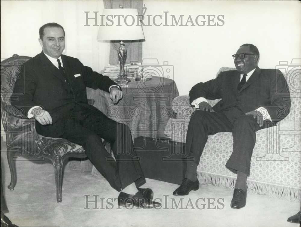 1965 Press Photo Kenya Foreign Minister M. Joseph Murumbi Habib Deloncle France - Historic Images