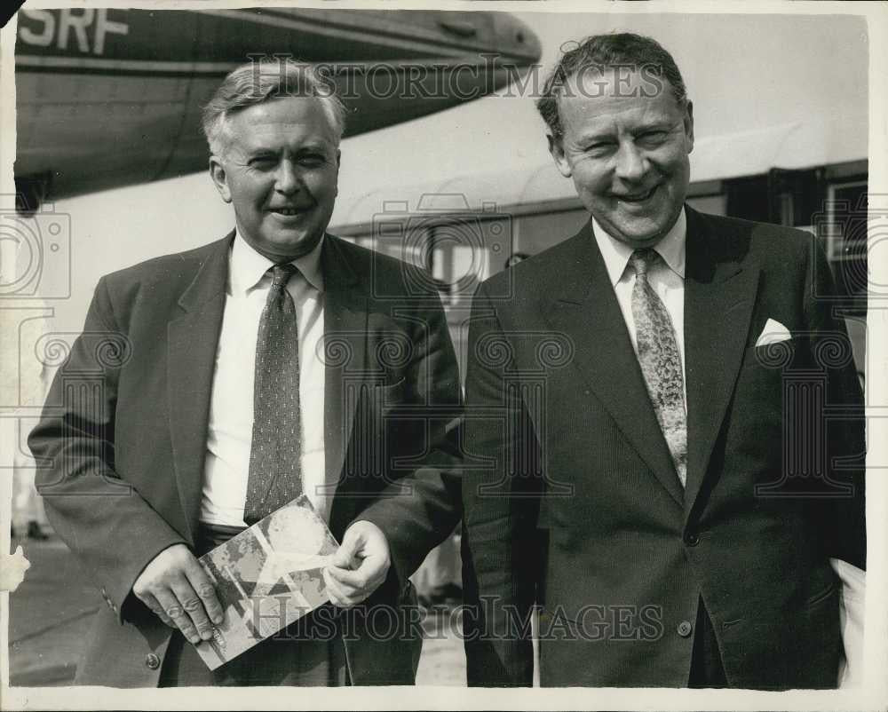 1962 Press Photo Mr. Gaitskell &amp; Harold Wilson at London Airport - Historic Images