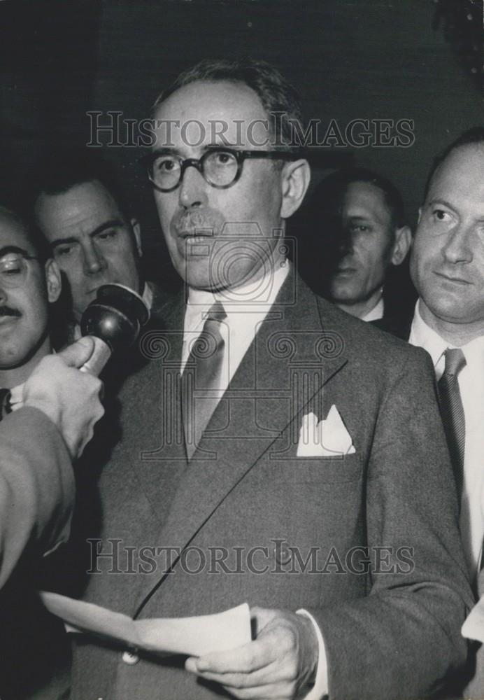 1953 Press Photo M. Antoine Pinay former Prime Minister France newspapermen - Historic Images