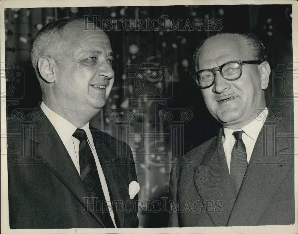1956 Press Photo M. Mollet and M. Pineau at London Airport - Historic Images