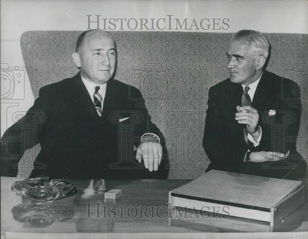 1965 Press Photo British Foreign Secretary Michael Stewart In Prague - Historic Images