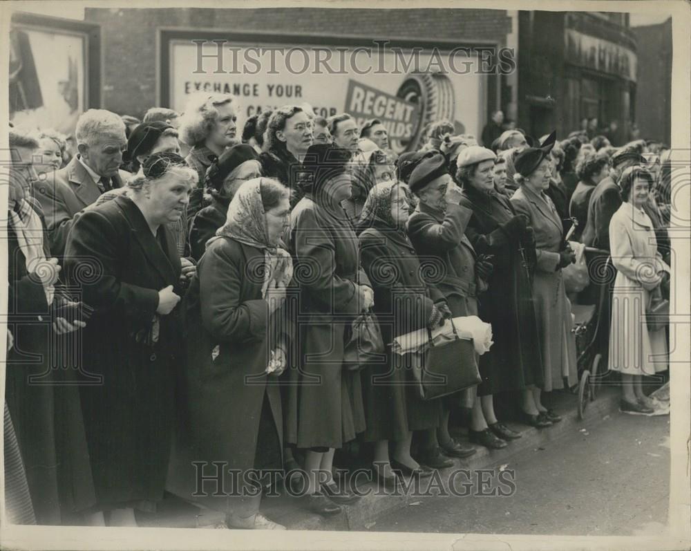 1955 Press Photo Funeral of the Bishop of Salford - Historic Images