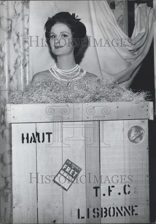 1961 Press Photo Hair styles designed by the Paris hairdresser Henr Provost - Historic Images