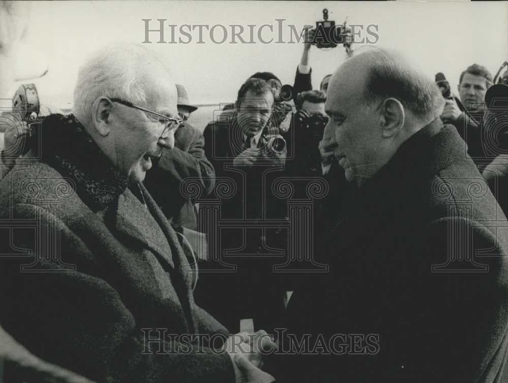 1975 Press Photo Czechoslovak party and government Delegation visits Bulgaria - Historic Images