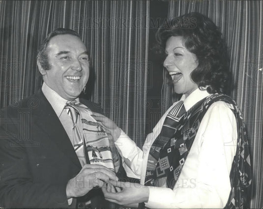 1975 Press Photo nne Sinclair of the Press Club & Roy Mason,Defence Minister - Historic Images
