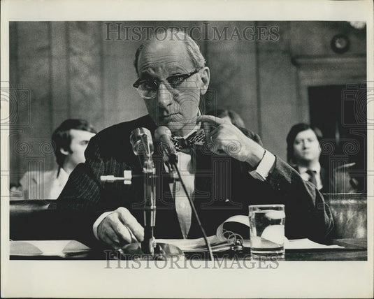 1975 Press Photo Edward H. Levi Attorney General Testifies Senate Select Comm. - Historic Images