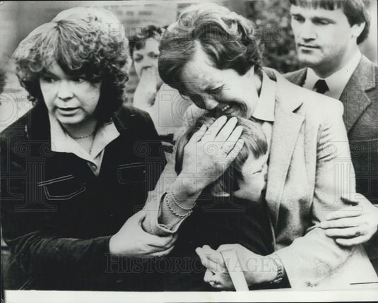 1981 Press Photo A mother's Anguish: - Historic Images