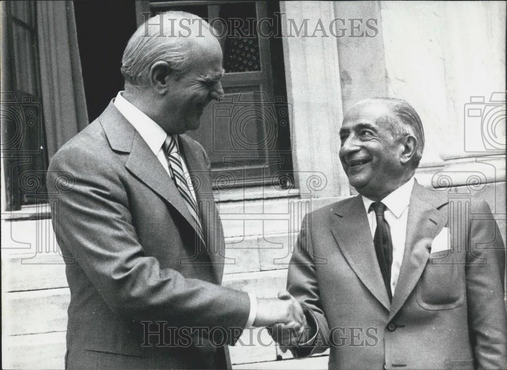 Press Photo Prime Minister Mr. Caramanlis congratulates President Mr. Tsatsos - Historic Images