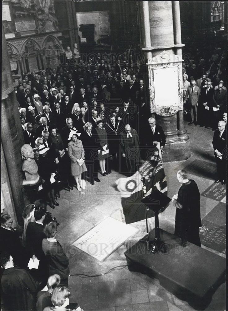 1968 Press Photo Unveiling Lord Byron Memorials In Westminster Abbey - Historic Images