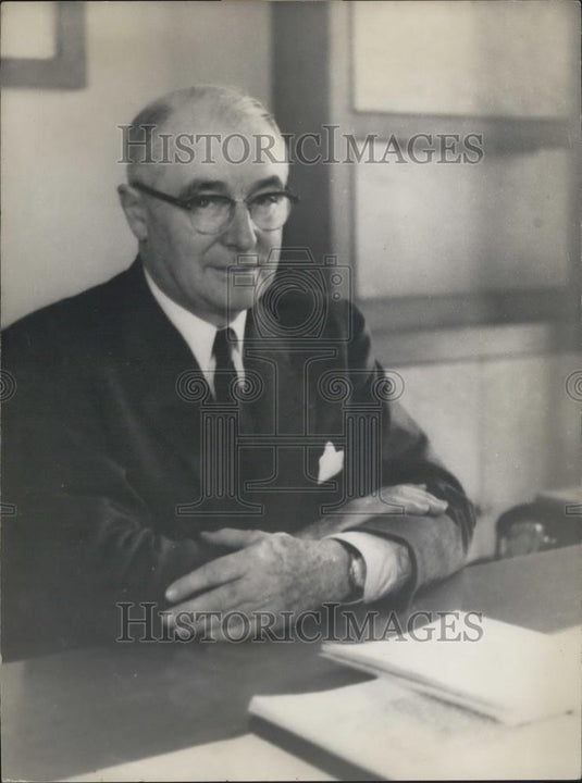 1960 Press Photo Kidnapped Boy Found M. Jean-Pierre Peugeot Car Manuf Family - Historic Images