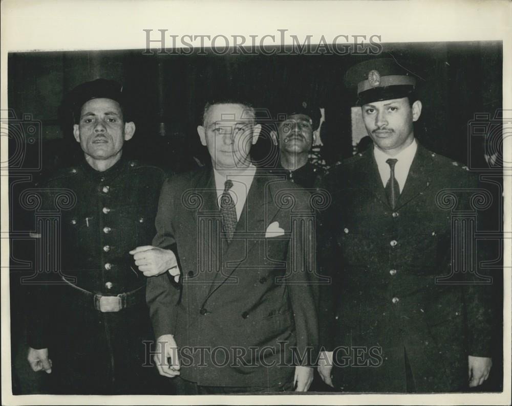 1957 Press Photo Cairo Espionage Trial Adjourned once again Mr. James Swinburn - Historic Images