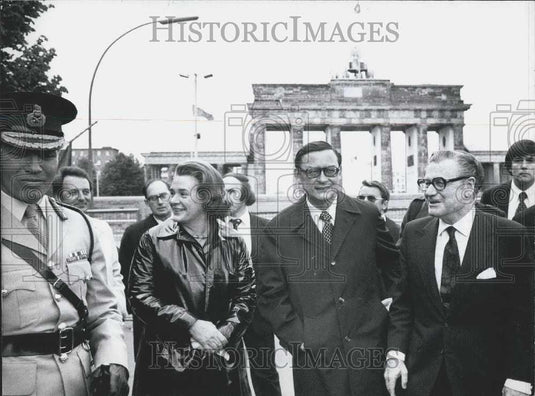 Press Photo US Vice-President Nelson Rockefeller and wife in Berlin - Historic Images