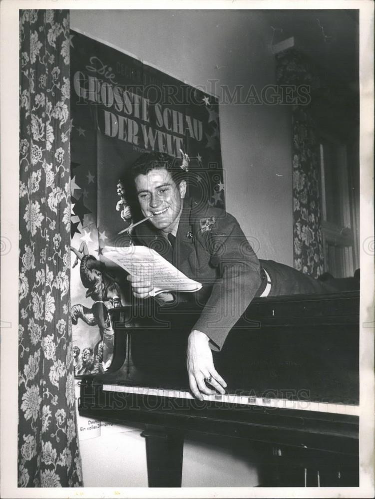 Press Photo Actor Eddie McCanby - Historic Images