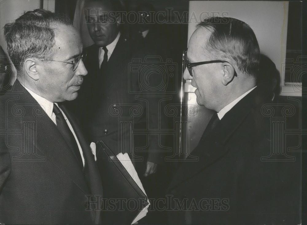 1955 Press Photo France&#39;s Minister Pinay &amp; Sec of State Hallstein in Germany - Historic Images