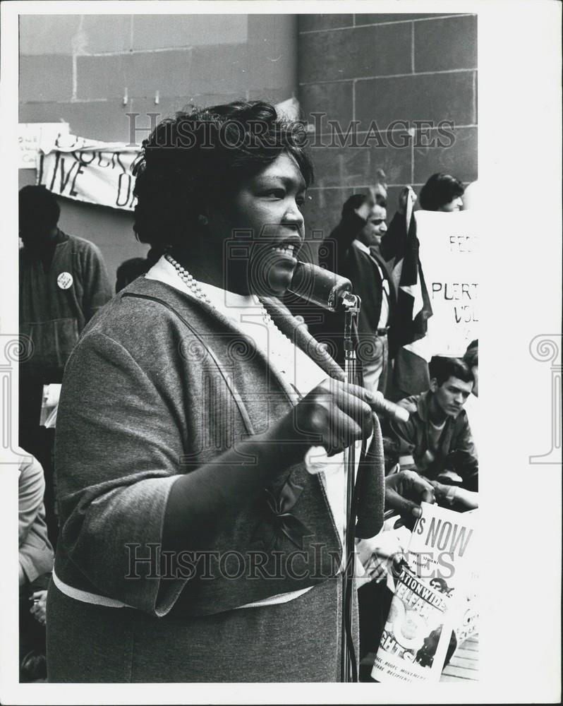 1969 Press Photo Bulah Saunders Central Park - Historic Images