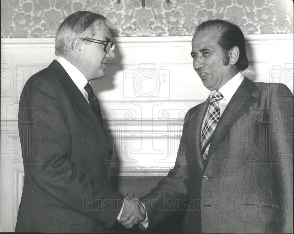 1976 Press Photo Prime Minister. James Callaghan  &amp; Venezuela Pres C.A.Perez - Historic Images