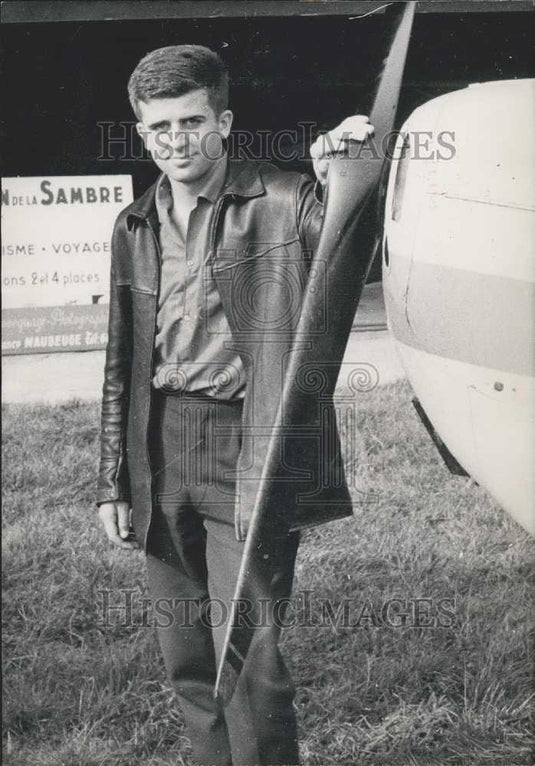 1960 Press Photo France's Youngest Pilot Jean Pierre Moreau - Historic Images