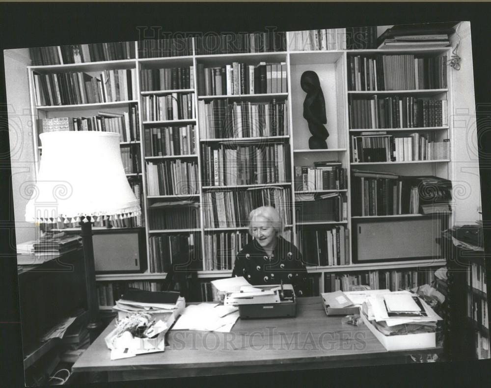 Press Photo Miss Wagner at work in her study - Historic Images