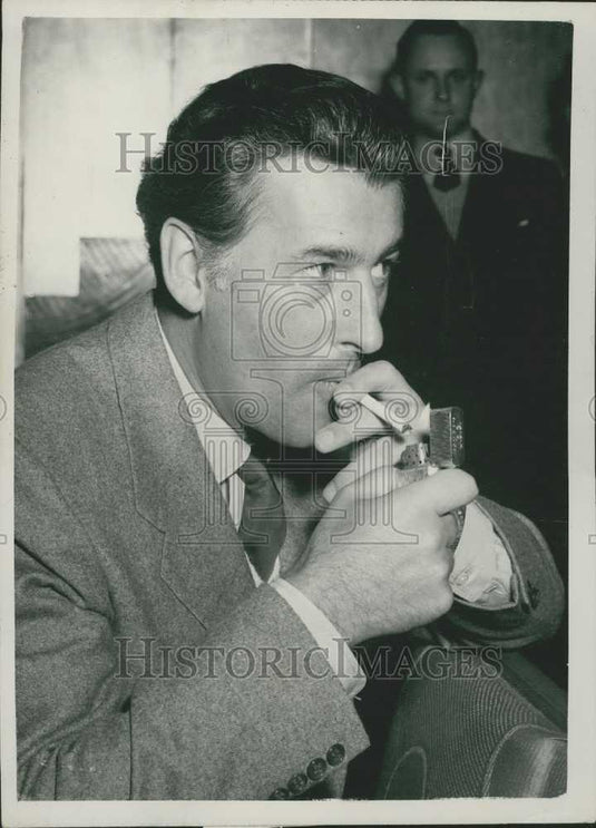 1952 Press Photo Stewart Granger in London At Claridges Hotel - Historic Images
