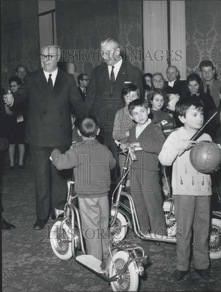 Press Photo German Chancellor Kurt Kiesinger in Italy - Historic Images