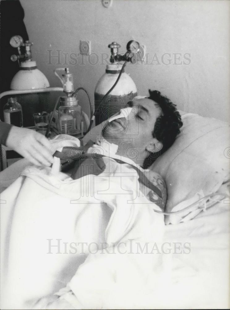 1967 Press Photo &quot;Carabanieri&quot; Arrest Murderer Of Menegazzo Brothers-Italy - Historic Images