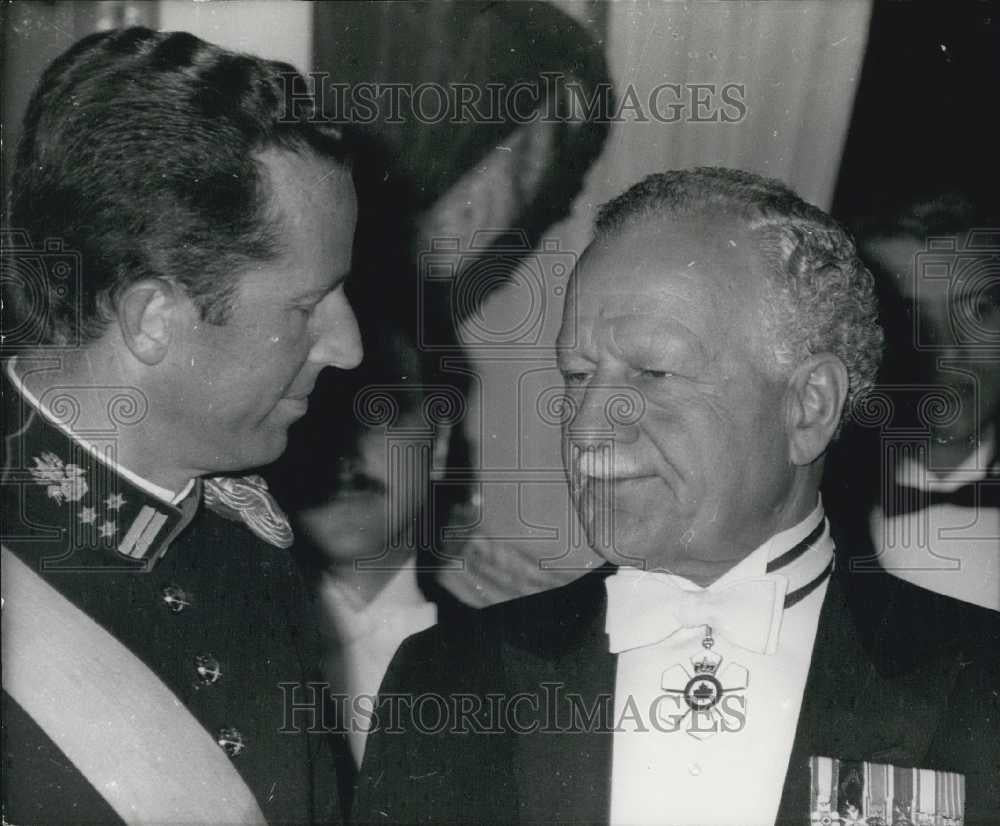 1971 Press Photo Canada&#39;s Governor Generak on Brussels State Visit - Historic Images