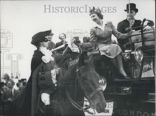 1950 Press Photo Monica Lemaire, KW Meads, Old Magpies Inn - Historic Images