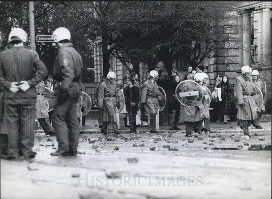 1974 Press Photo A Scene From The Frankfurt/M. Student Riot - Historic Images