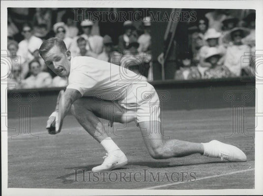 1960 Press Photo R. Laver (Australia) in play  at Wimbledon Championships - Historic Images