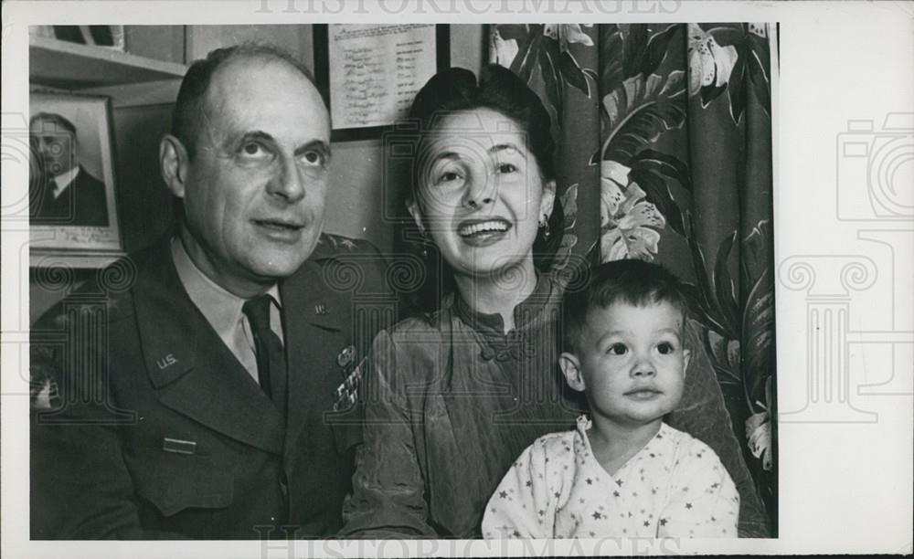 Press Photo Lt. General Ridgway Wife Edith Son - Historic Images