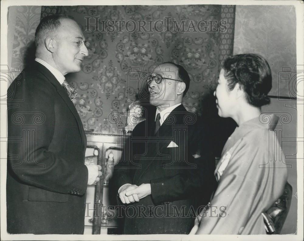 Press Photo Japanese Amb Mr. Matsumoto &amp; wife &amp; Mr. I.M. Horrowbin - Historic Images
