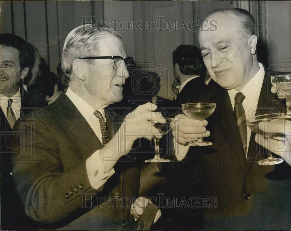 1970 Press Photo Mittja Ribicic Yugoslavian Prime Minister Lord Harding - Historic Images