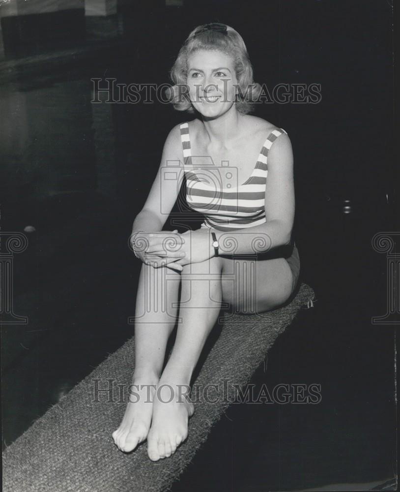 1963 Press Photo Mary Margaret Revell will swim across the English Channel - Historic Images