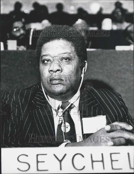 Press Photo Simon Guy, Minister of Foreign Affairs & Tourism of Seychelles - Historic Images