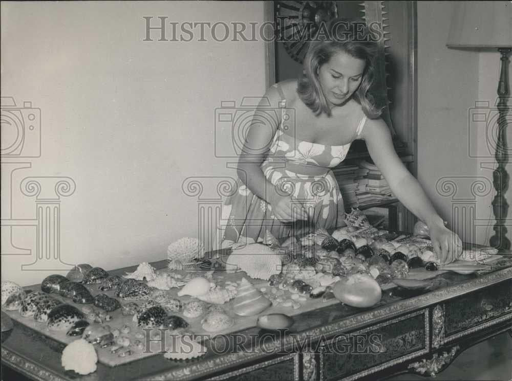 1962 Press Photo Mrs. Lombardo Wife of Owner of Titanus - Historic Images