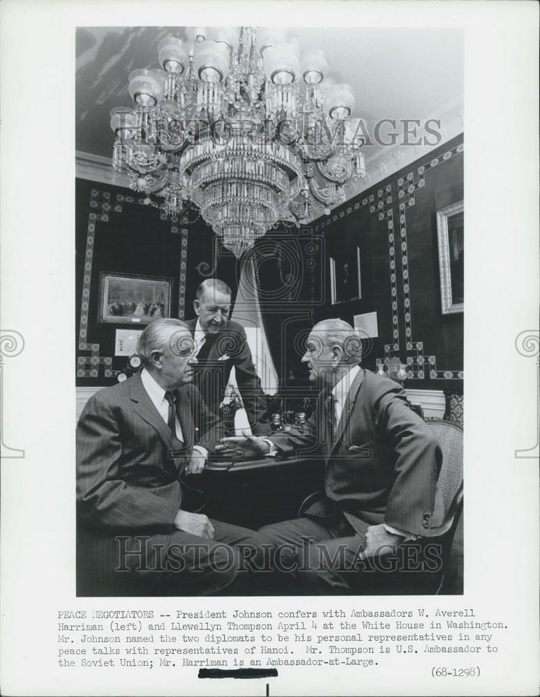 Press Photo President Johnson Ambassador W. Averell Harriman Llewellyn Thompson - Historic Images