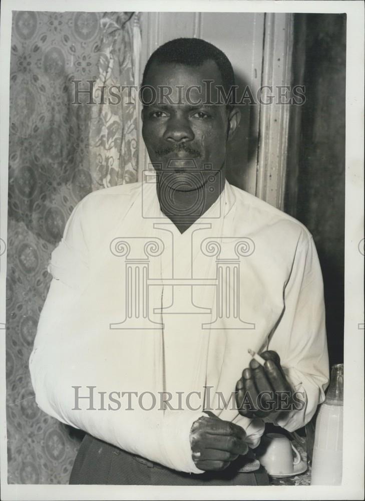 1959 Press Photo Dill Joseph Simon North Kensington Injured Gang Shooting - Historic Images