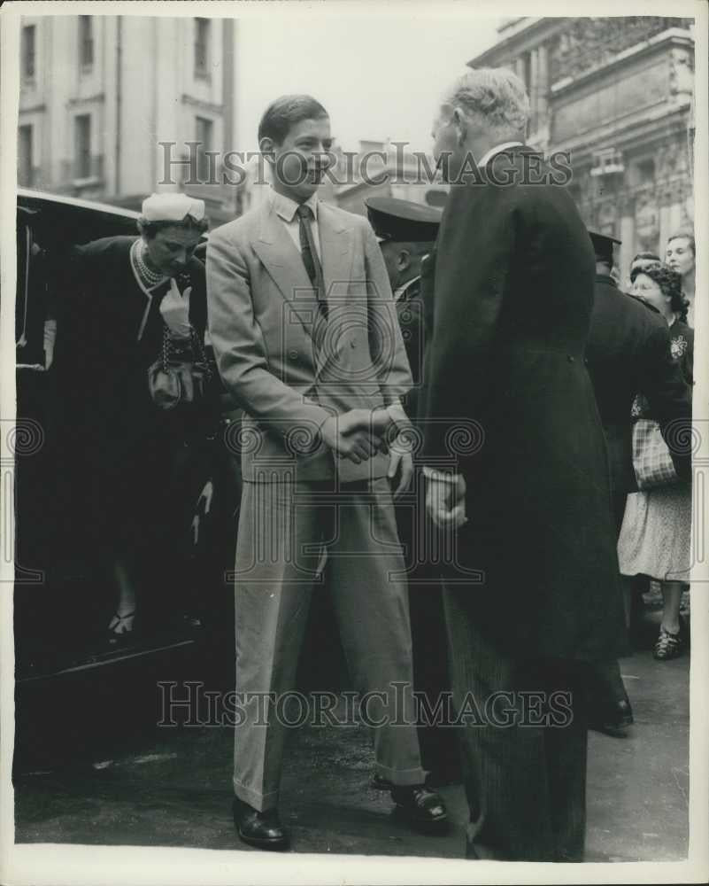 1953 Press Photo Duchess Duke Kent Greets Duke Norfolk Coronation Rehearsal - Historic Images