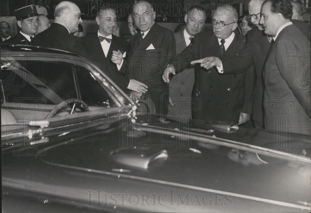 1953 Press Photo President Vincent Auriol Andre Marie Paris Motor Show Visit - Historic Images